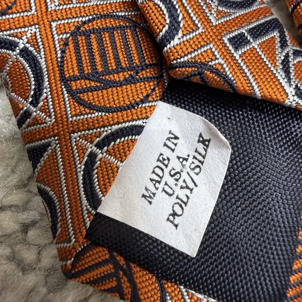 University of Virginia Bookstore silk/Polyester Tie Necktie Men's (3.75 x 58)